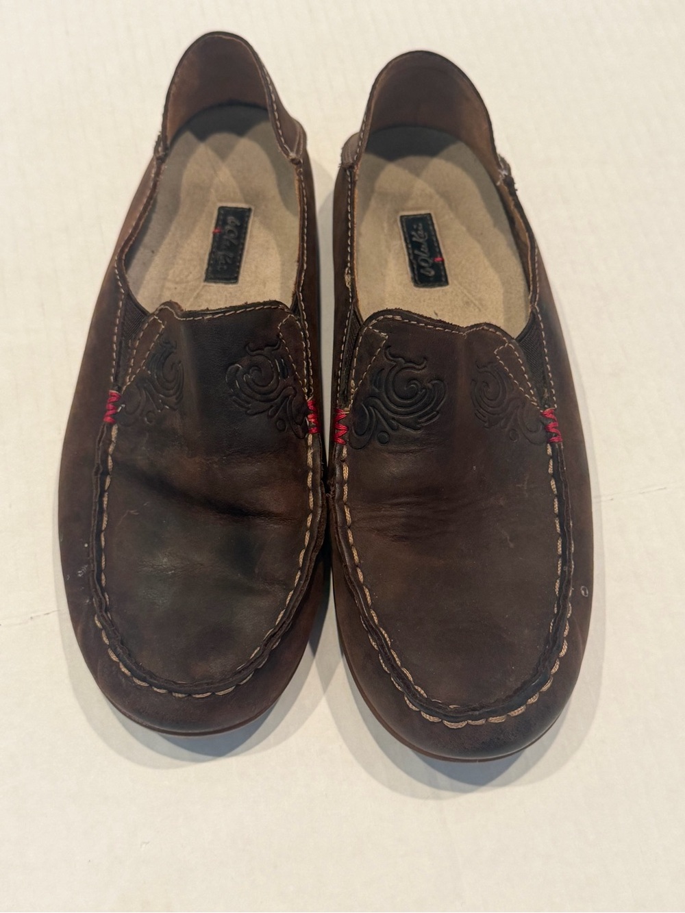 OluKai Nohea Nubuck Slip-On Brown Leather shoe Clogs Womens 6